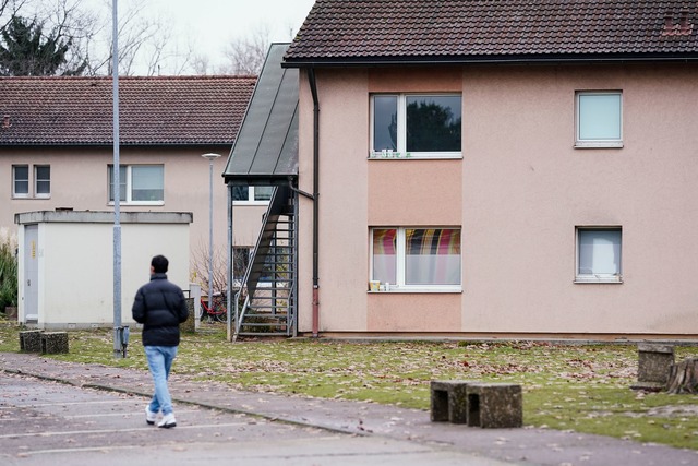 Im Ankunftszentrum in Heidelberg werde...en Betrag sichergestellt. (Symbolbild)  | Foto: Uwe Anspach/dpa