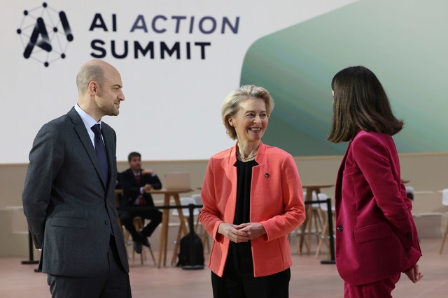 EU-Kommissionschefin von der Leyen hat...ninvestitionen in KI angek&uuml;ndigt.  | Foto: Thomas Padilla/AP/dpa