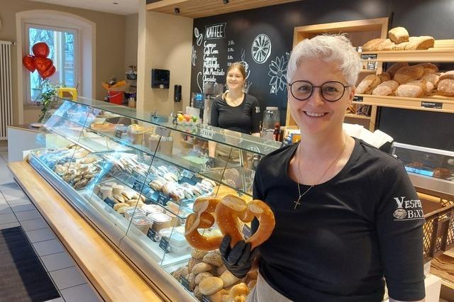 Mahlzeit frhmorgens: Birgit Kaiser erffnet in Bonndorf die "Vesper-Bixx" mit Baguettes und Weckle