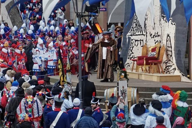 Fasnet 2025 in Endingen: Das Fasnetspiel "Jokilis Heimkehr" kehrt zurck auf die Bhne