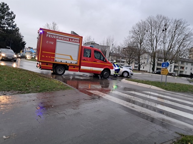 Die Feuerwehr hatte die Durchfahrt gesperrt.  | Foto: Hannah Fedricks Zelaya