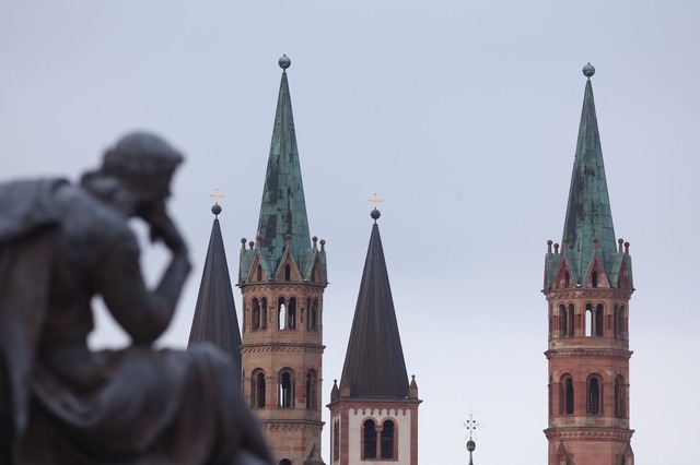 Die Kirchen in Bayern verlieren Jahr f&uuml;r Jahr Mitglieder. (Symbolbild)  | Foto: Karl-Josef Hildenbrand/dpa