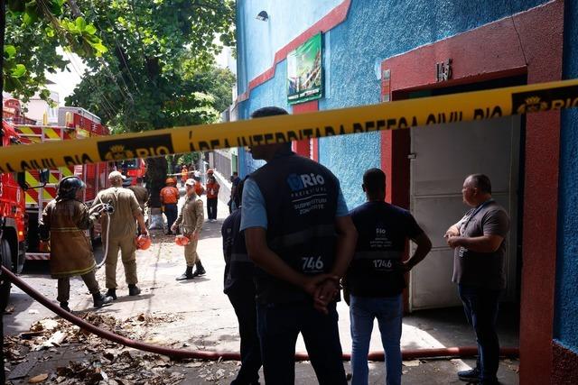 Kurz vor Karneval in Rio de Janeiro: Brand in Kostm-Fabrik