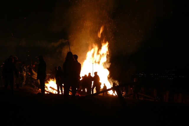 Bald brennen wieder die Fasnachtsfeuer.  | Foto: Ulrich Senf