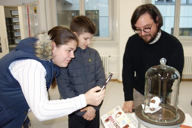 Was ein Schokokuss im Vakuum macht: Tag der offenen Tr an der Friedrich-Ebert-Schule Schopfheim