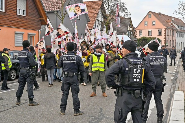 Eine kurdische Demonstration hat in und um Friesenheim viel Aufsehen erregt.  | Foto: Endrik Baublies