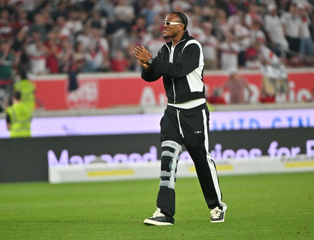 Dan-Axel Zagadou fehlt dem VfB Stuttgart seit Monaten verletzt.  | Foto: Jan-Philipp Strobel/dpa