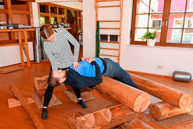 In der Packi Klinik absolvieren die Pa...222;kranken&#8220; Muskeln stimuliert.  | Foto: Packi Klinik