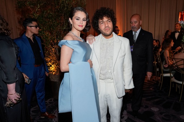 Selena Gomez und ihr Partner Benny Bla...s Album angek&uuml;ndigt. (Archivbild)  | Foto: Chris Pizzello/Invision/AP/dpa