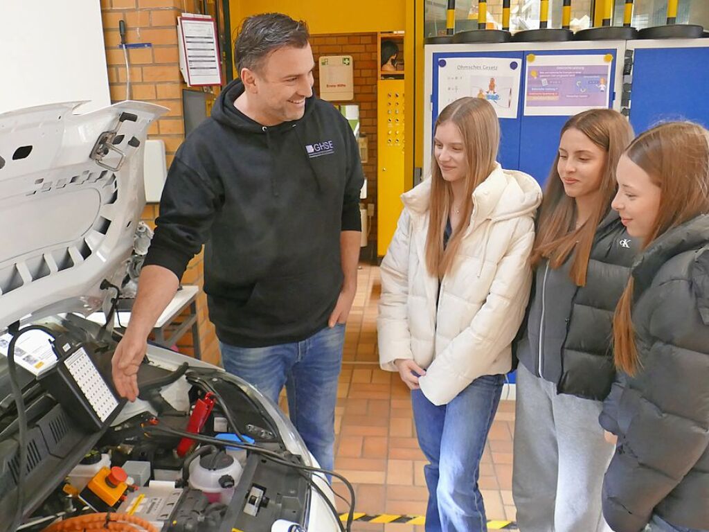 Am 14. Februar wurde der Erweiterungsbau am Berufschulzentrum Emmendingen erffnet – zeitgleich mit dem Kennenlerntag.