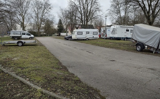 Auf dem Dreschschopfparkplatz drfen derzeit auch Anhnger stehen.  | Foto: Christine Weirich