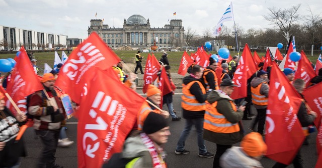 Warnstreiks sind noch nicht m&ouml;gli...sch&auml;ftigten bereits. (Archivbild)  | Foto: Hannes P. Albert/dpa