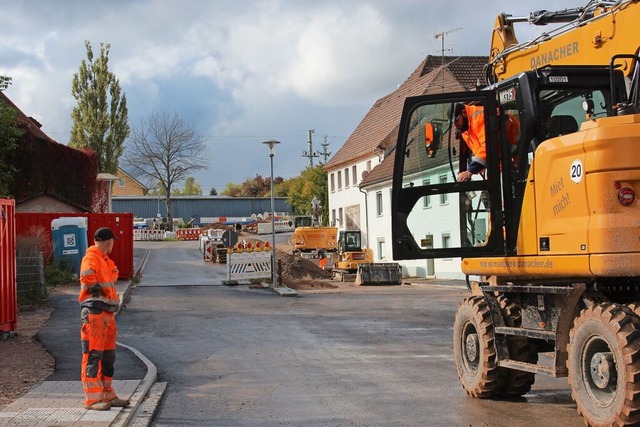 Die Investitionen in die Infrastruktur...Haushalt 2025 der Stadt Lffingen aus.  | Foto: Christa Maier