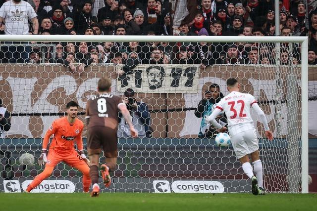 1:0 durch Eigentor: Freiburg siegt spt bei St. Pauli