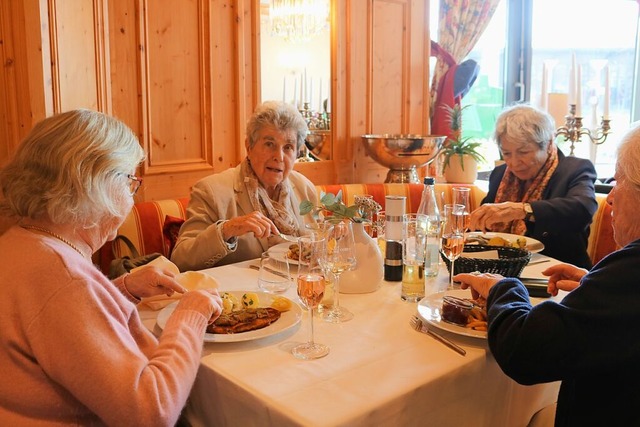 &#8222;Gemeinsam statt einsam&#8220;: ...atlichen Mittagessen in Bad Krozingen.  | Foto: Mia Dumont