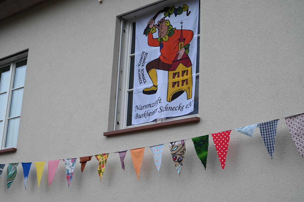 Tausende Besucher strmten am Samstag zum Fasnachtsumzug, den die Burkheimer Schnecken zum Jubilum ihres 55-jhrigen Bestehens auf die Beine stellten.