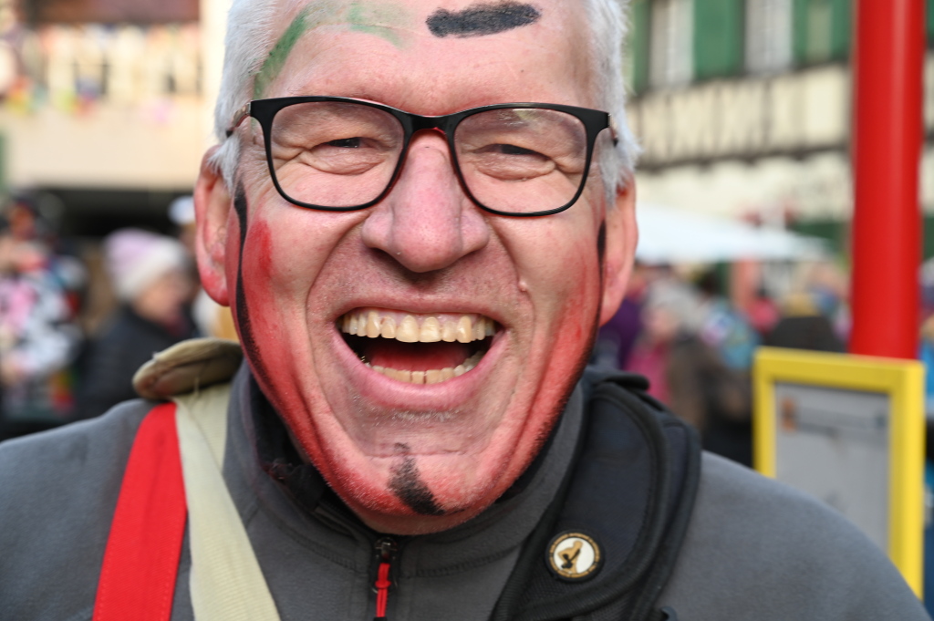 Tausende Besucher strmten am Samstag zum Fasnachtsumzug, den die Burkheimer Schnecken zum Jubilum ihres 55-jhrigen Bestehens auf die Beine stellten.