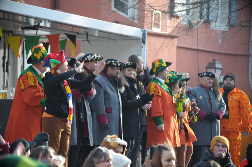 Tausende Besucher strmten am Samstag zum Fasnachtsumzug, den die Burkheimer Schnecken zum Jubilum ihres 55-jhrigen Bestehens auf die Beine stellten.