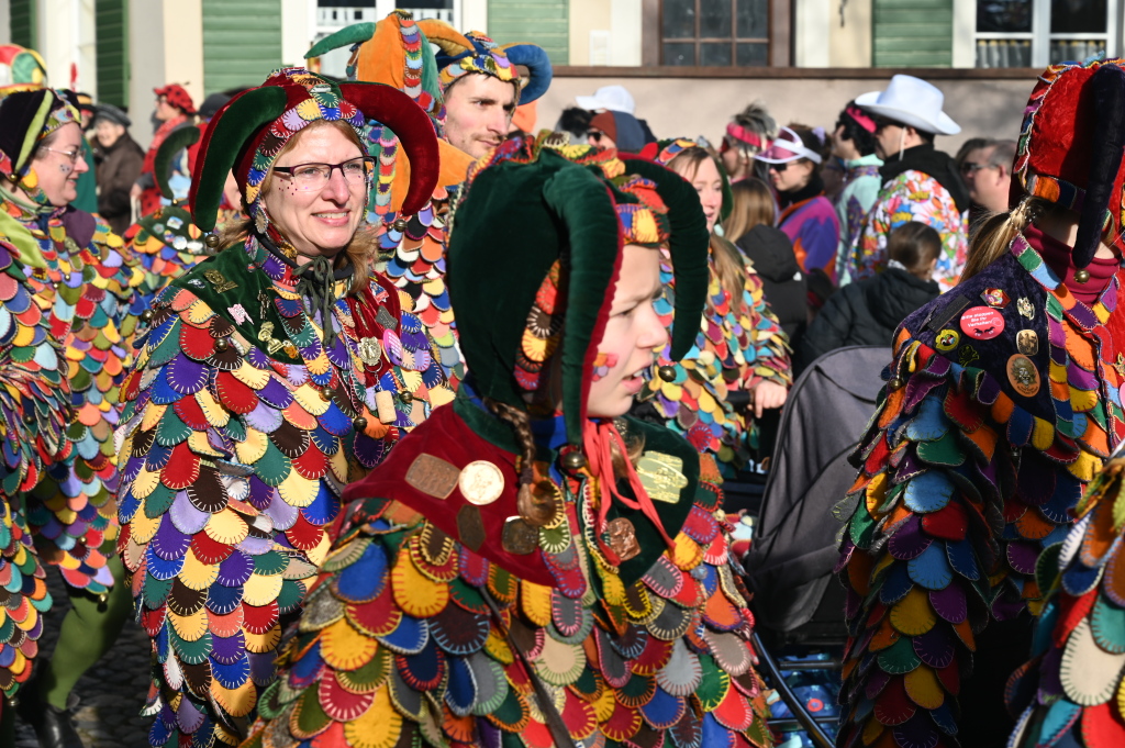 Tausende Besucher strmten am Samstag zum Fasnachtsumzug, den die Burkheimer Schnecken zum Jubilum ihres 55-jhrigen Bestehens auf die Beine stellten.