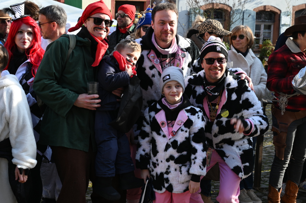 Tausende Besucher strmten am Samstag zum Fasnachtsumzug, den die Burkheimer Schnecken zum Jubilum ihres 55-jhrigen Bestehens auf die Beine stellten.