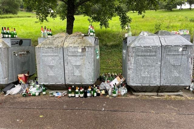 Biederbach entfernt Glascontainer an der Sonnhalde