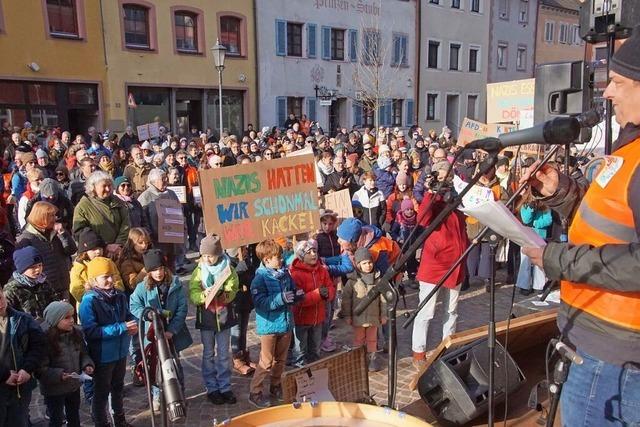 Der Breisgau soll bunt bleiben: Das ist der Tenor der Demo in Kenzingen