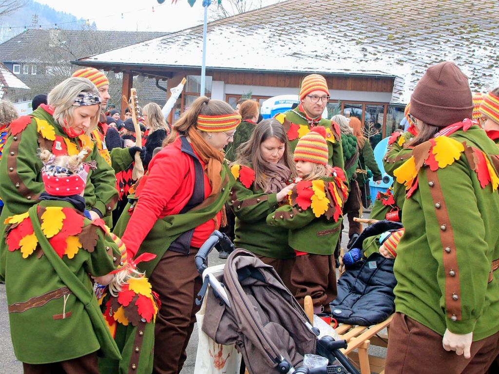 Nrrisches Treiben herrschte am Sonntag in Schweighausen. Dort feierten die Ankele Hexen ihren 35. Geburtstag.