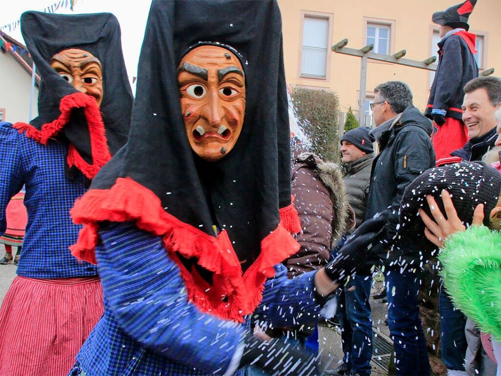 Nrrisches Treiben herrschte am Sonntag in Schweighausen. Dort feierten die Ankele Hexen ihren 35. Geburtstag.