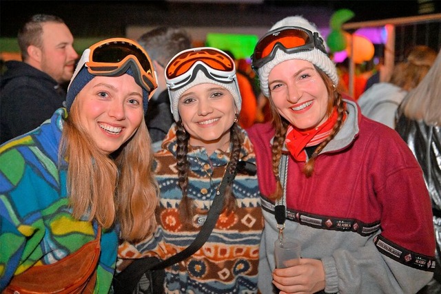 Von der Abfahrt im Skigebiet Fuchsberg...inger Frsche ging es fr diese Damen.  | Foto: Wolfgang Scheu