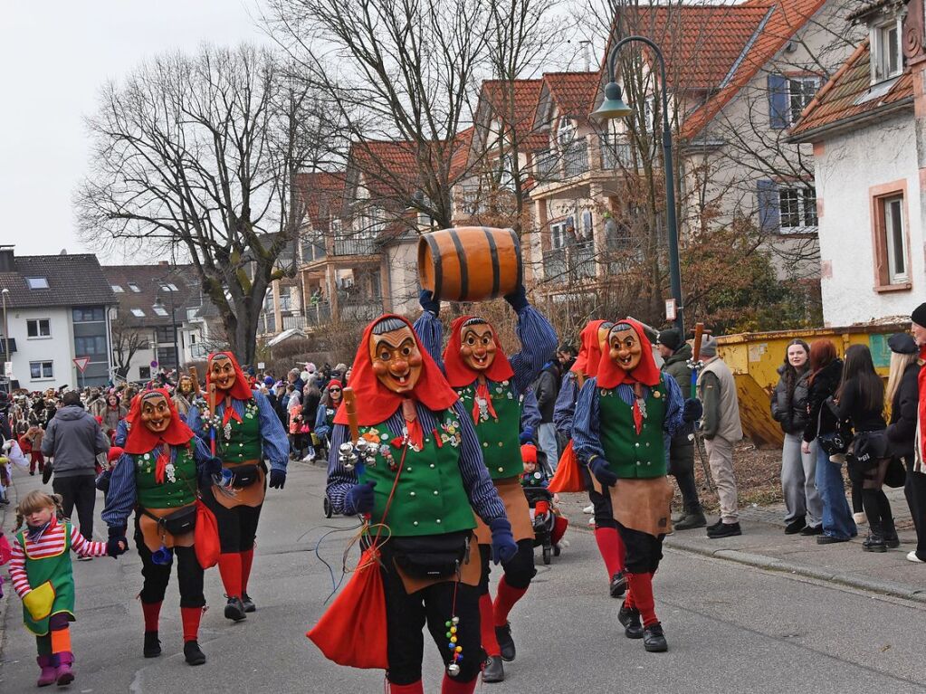 Die Gundelfinger Fsslistemmer fhren den Umzug an.