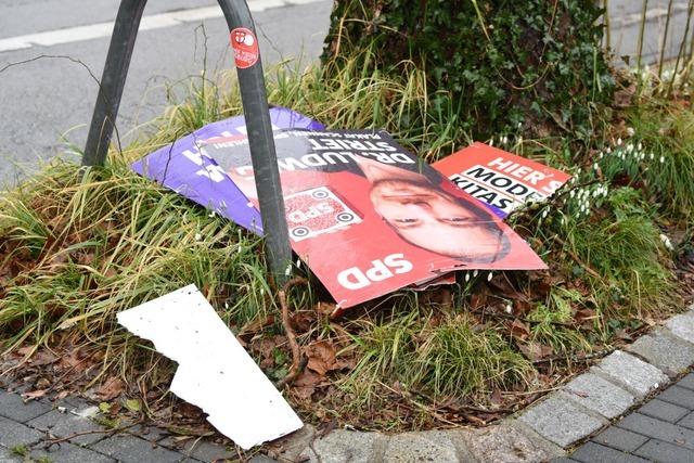 Polizei und Parteien beklagen mehr Vandalismus gegenber Wahlplakaten in Freiburg als frher