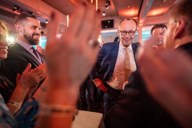 CDU-Chef Friedrich Merz schnitt in einer Zuschauer-Befragung am besten ab.  | Foto: Michael Kappeler/dpa-Pool/dpa