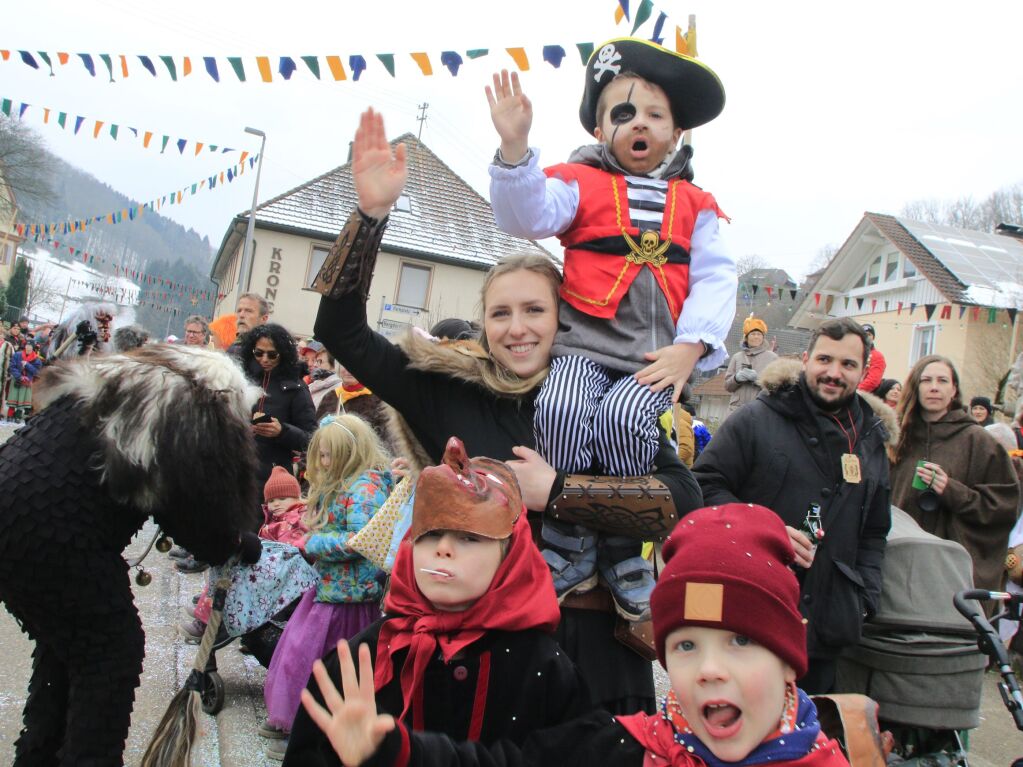 Nrrisches Treiben herrschte am Sonntag in Schweighausen. Dort feierten die Ankele Hexen ihren 35. Geburtstag.