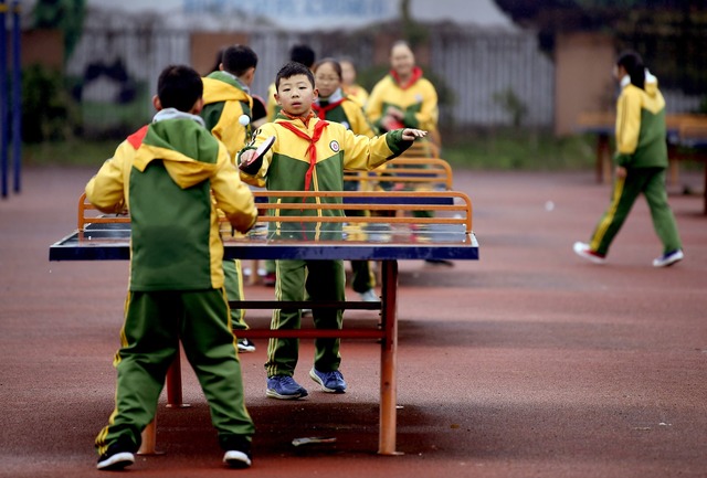 In China sollen Kinder mehr Sport in der Schule treiben. (Archivbild)  | Foto: Britta Pedersen/dpa-Zentralbild/ZB