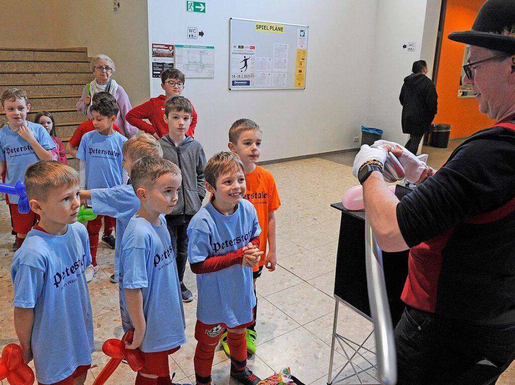 Werbung fr den Fuball und den Nachwuchssport: Die Lahrer Stadtmeisterschaft ist Jahr fr ein Jahr ein Ereignis, das viel Zuspruch erfhrt.