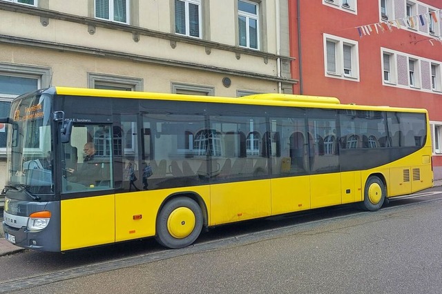 Der Linienbus kommt fahrplanmig. Doc...en. Das kann aktuell schwierig werden.  | Foto: Ingo Gnther