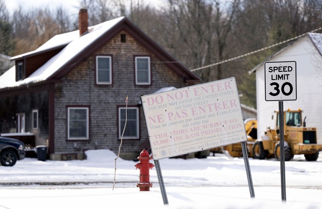 An der US-Grenze zu Kanada hat eine bi...gar nicht der Anfang war. (Archivbild)  | Foto: Christinne Muschi/The Canadian Press/AP/dpa