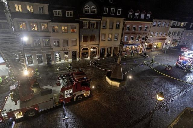 Feuerwehr Waldkirch bt in Ex-Volksbank-Gebude