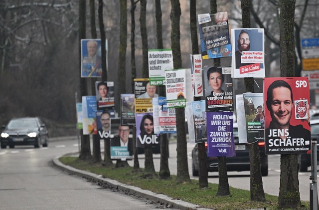 In einigen Wahlkreisen sind Kopf-an-Kopf-Rennen vorhergesagt. (Symbolbild)  | Foto: Bernd Wei&szlig;brod/dpa