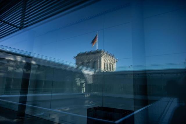 Newsblog zur Bundestagswahl: Sahra Wagenknecht lobt Linke-Spitzenkandidatin