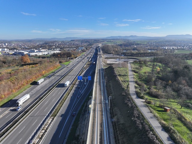 Neue Bahnstrecke steht bald unter Strom. (Foto-Handout).  | Foto: Arnim Kilgus/Deutsche Bahn/dpa