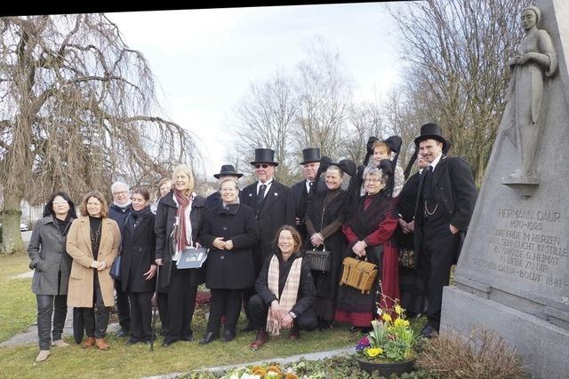 Feierstunde auf dem tlinger Friedhof