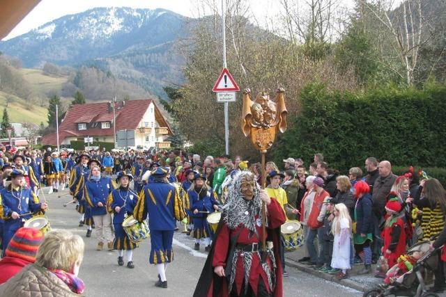 Umzug in Mnstertal: Was ist los am Fasnet-Sundig?