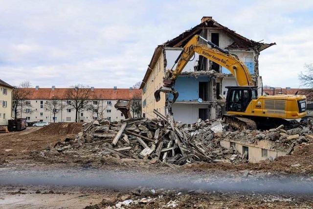 Baustelle Freiburg-Haslach: Platz schaffen fr Neues