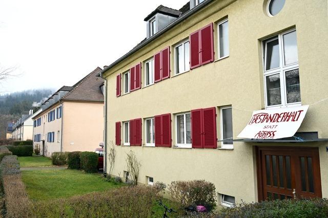 In Freiburg-Waldsee fordern Mieter die Sanierung der Mehrfamilienhuser - anstatt Abriss und Neubau