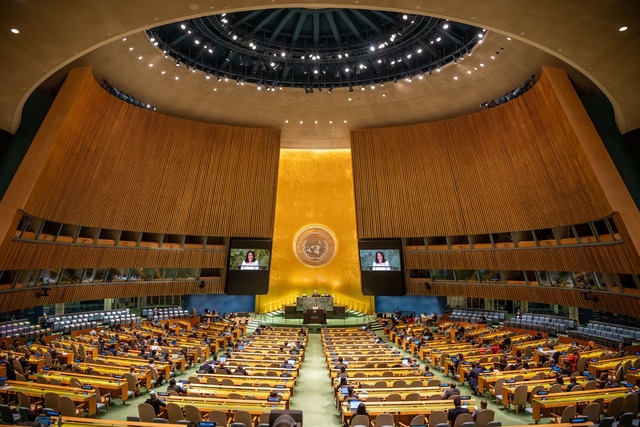 In der UN-Vollversammlung kommen 193 L&auml;nder der Welt zusammen. (Archivbild)  | Foto: Michael Kappeler/dpa