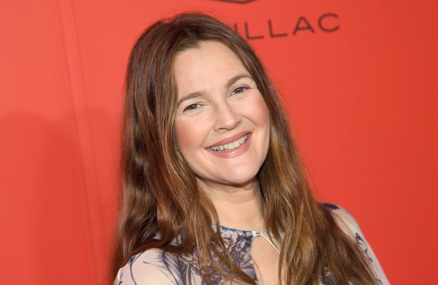 Drew Barrymore wird 50 - hier ist sie im Jahr 2023 in New York zu sehen.  | Foto: Evan Agostini/Invision via AP/dpa