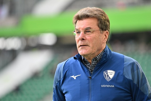 Zur&uuml;ck in Wolfsburg: Bochums Trainer Dieter Hecking.  | Foto: Swen Pf&ouml;rtner/dpa