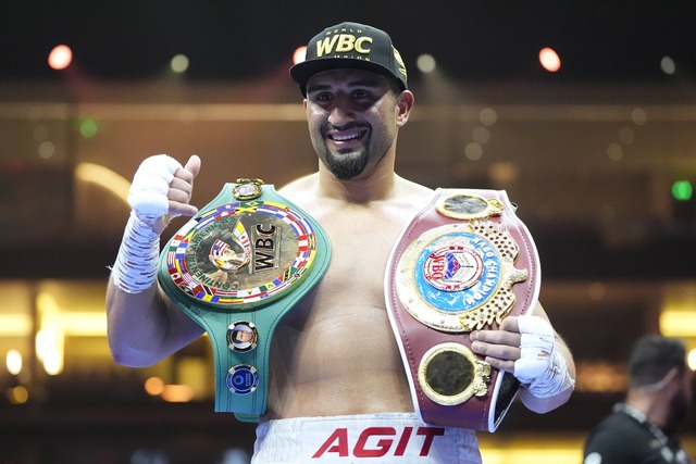 Der deutsche Boxer Agit Kabayel feiert den n&auml;chsten Erfolg (Archiv).  | Foto: Nick Potts/PA Wire/dpa