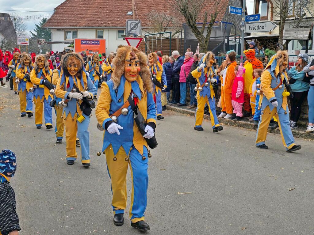 Die Hansele-Gruppe der Stiefelzunft Unadingen hatte ihre Stiefel mit allerhand Sigkeiten gefllt.